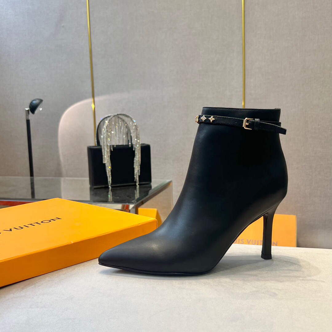 LV 1A9P35 Louis Vuitton Women's Signature Ankle Boot L66526 | lv 1a9p35 louis vuitton womens signature ankle boot 011