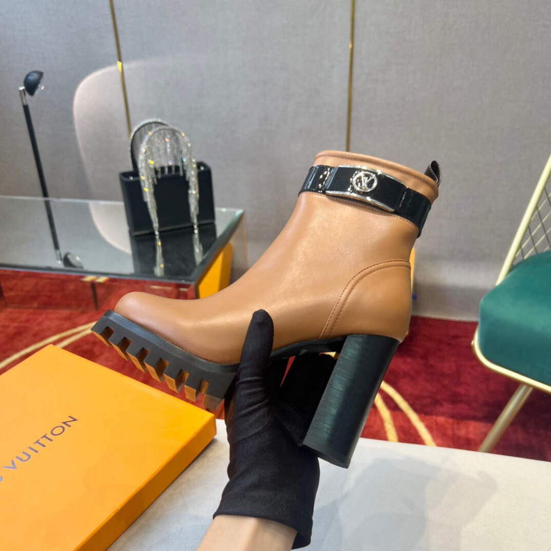 LV 1AA0O8 Louis Vuitton Women's Star Trail Ankle Boot L66521 | lv 1aa0o8 louis vuitton womens star trail ankle boot 006