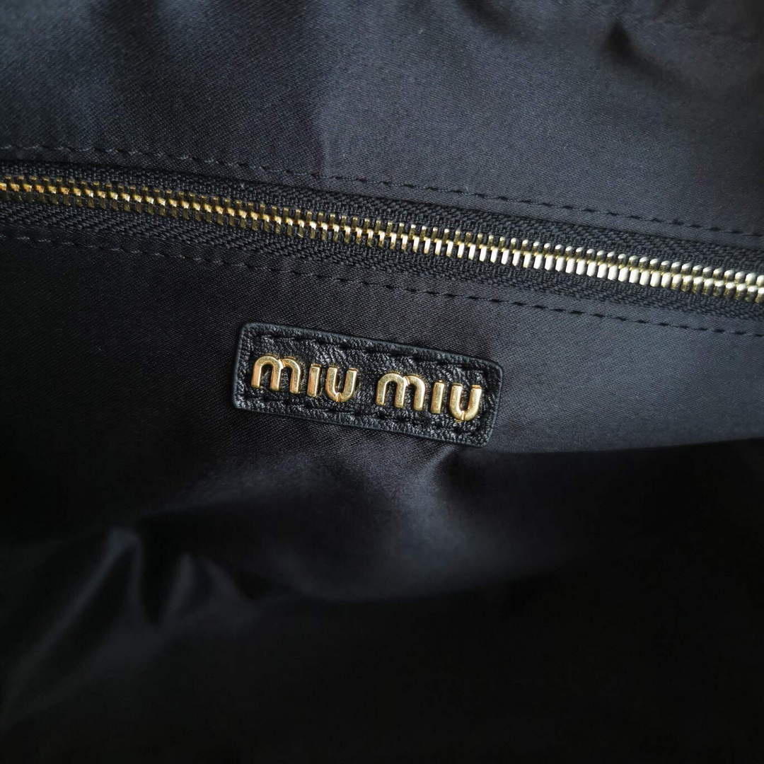 MiuMiu 5BB124 Matelassé Nappa Leather Top-handle Bag Black | miumiu 5bb124 matelasse nappa leather top handle bag 020