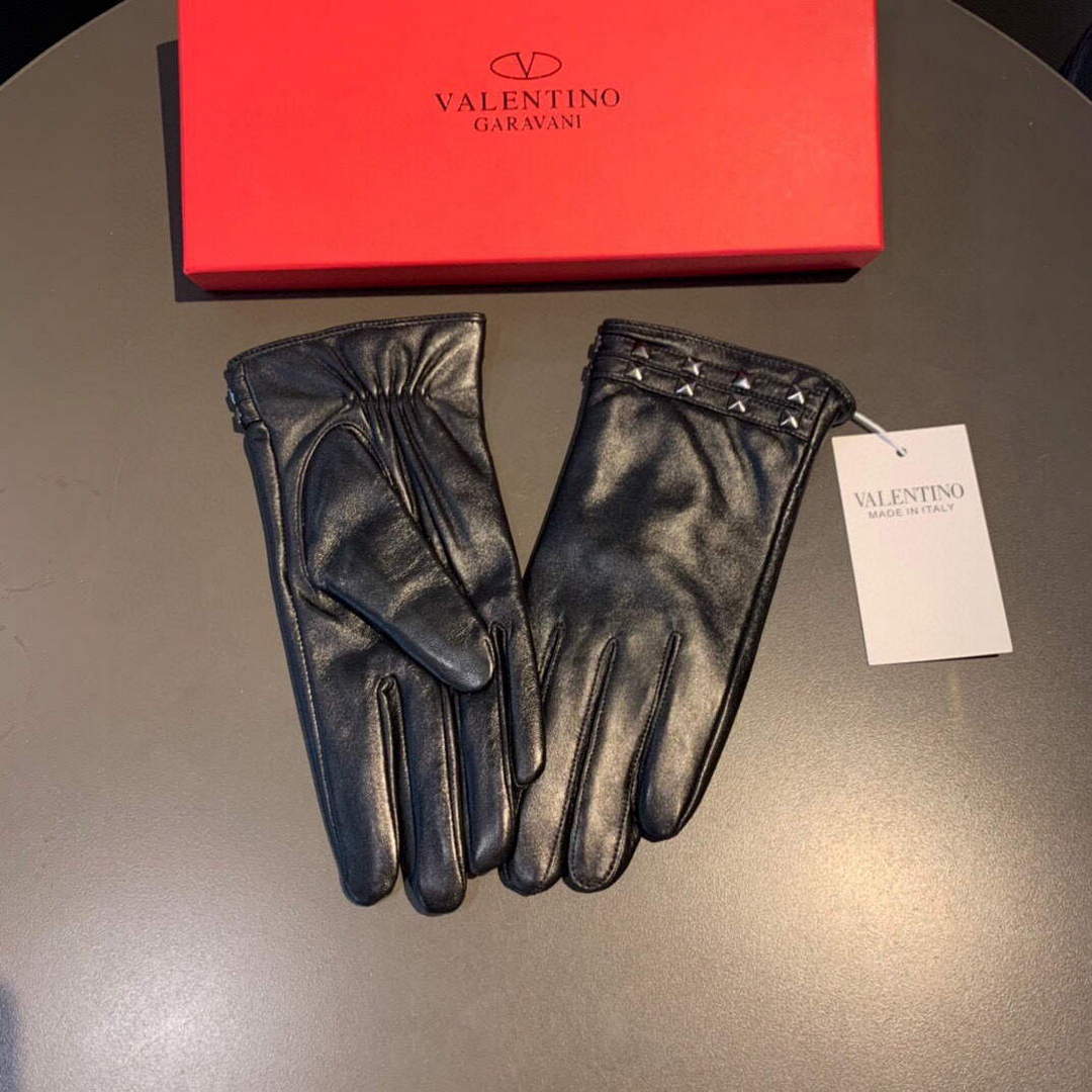 Valentino Women's Gloves Designer Leather Gloves V88522 | valentino womens gloves designer leather gloves 025