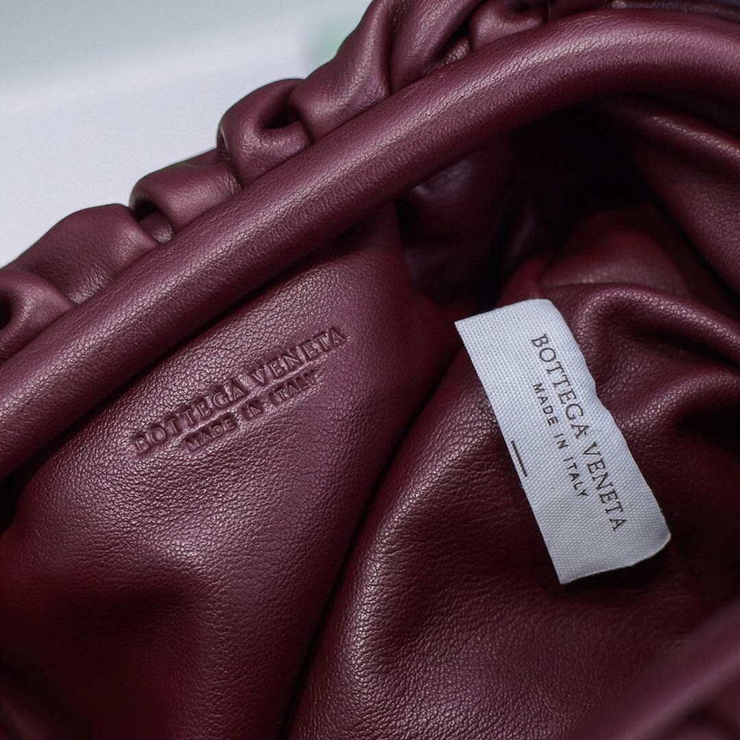 Bottega Veneta 585852 BV Mini Pouch Wine Red Bag | bottega veneta 585852 bv mini pouch brown bag 001