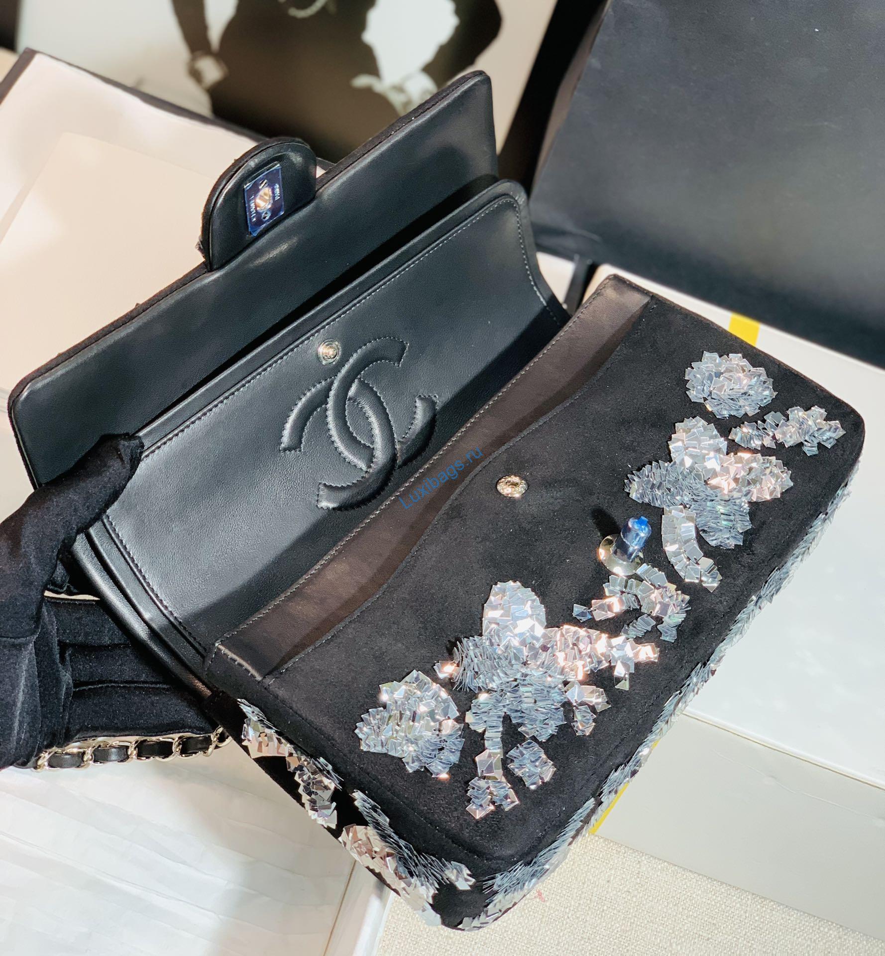chanel a01112 classic handbag embroidered lambskin gold-tone 6 Chanel A01112 Classic Handbag embroidered Lambskin Gold-Tone | chanel a01112 classic handbag embroidered velvet sequins silver tone metal 007