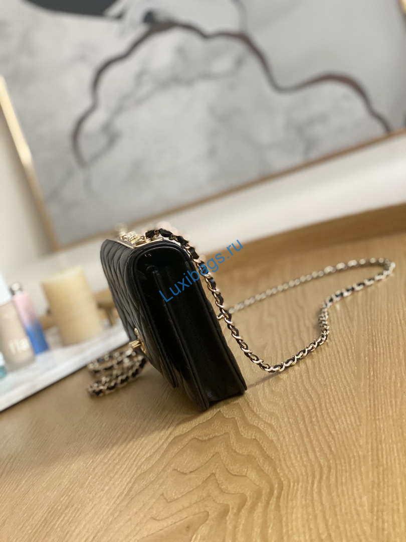 Chanel A88632 WOC 19 Chain Wallet Bag Black Lambskin Gold | chanel a88632 woc 19 chain wallet bag black lambskin gold 003