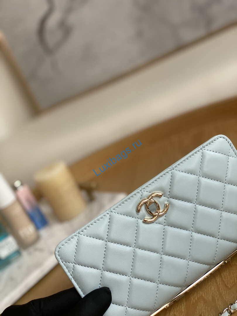 Chanel A88632 WOC 19 Chain Wallet Bag Light Blue Lambskin Gold | chanel a88632 woc 19 chain wallet bag light blue lambskin gold 003