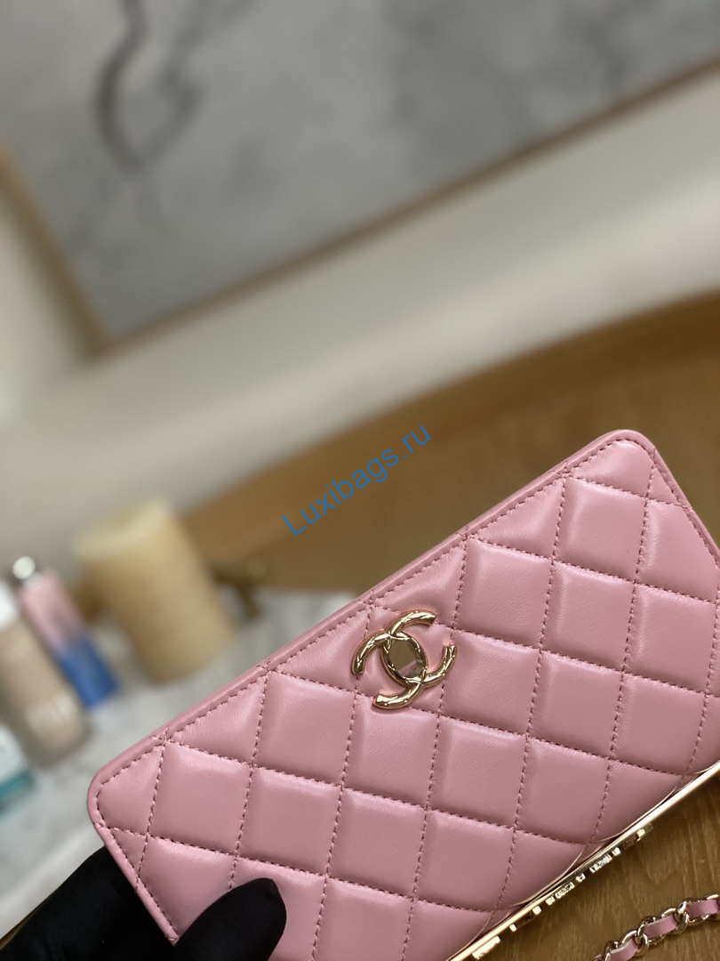 Chanel A88632 WOC 19 Chain Wallet Bag Pink Lambskin Gold | chanel a88632 woc 19 chain wallet bag pink lambskin gold 003