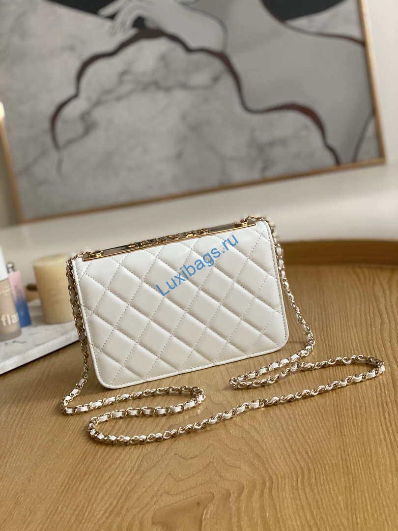 Chanel A88632 WOC 19 Chain Wallet Bag White Lambskin Gold | chanel a88632 woc 19 chain wallet bag white lambskin gold 002