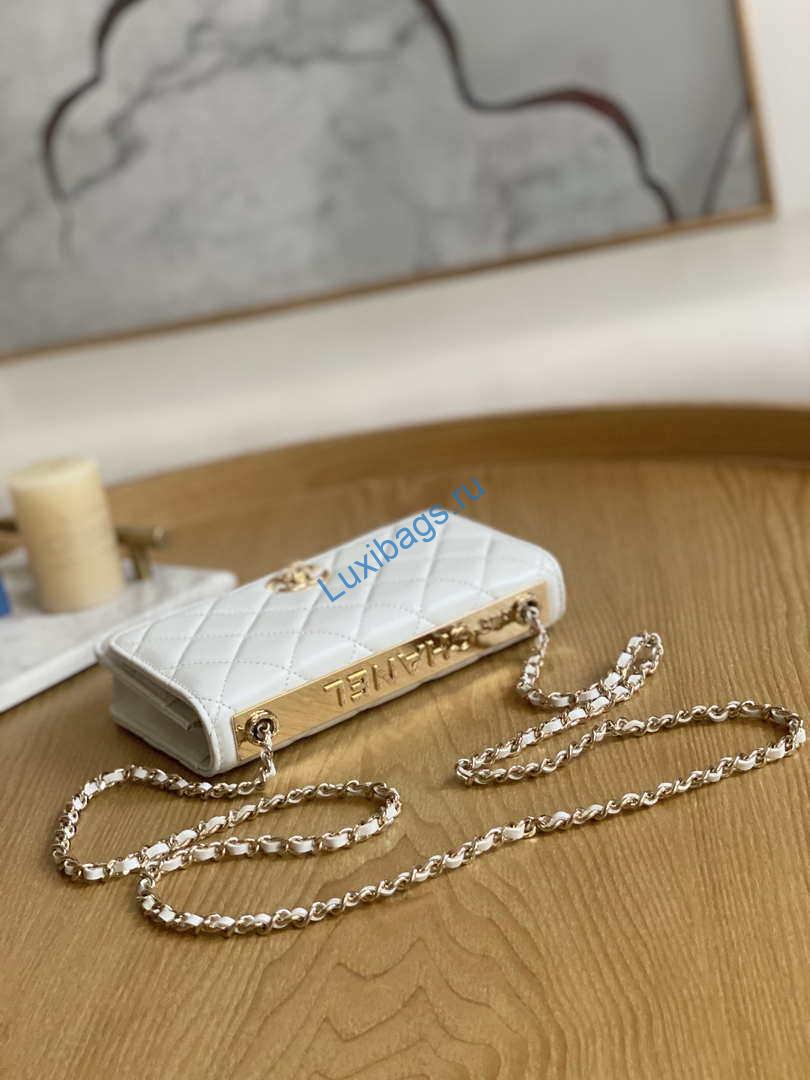 Chanel A88632 WOC 19 Chain Wallet Bag White Lambskin Gold | chanel a88632 woc 19 chain wallet bag white lambskin gold 006