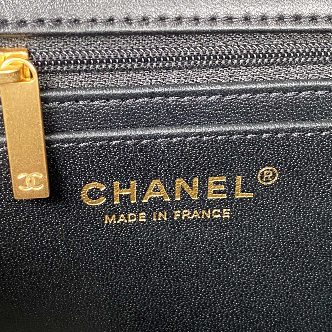 Chanel AS2431 Mini flap Black Lambskin bag with top handle Gold | chanel as2431 mini flap black lambskin bag with top handle gold 008