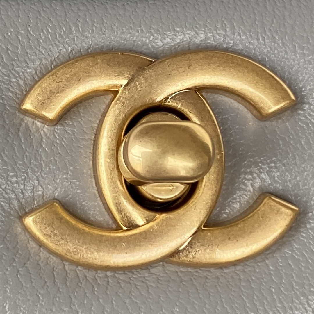 Chanel AS2431 Mini flap Gray Lambskin bag with top handle Gold | chanel as2431 mini flap gray lambskin bag with top handle gold 003