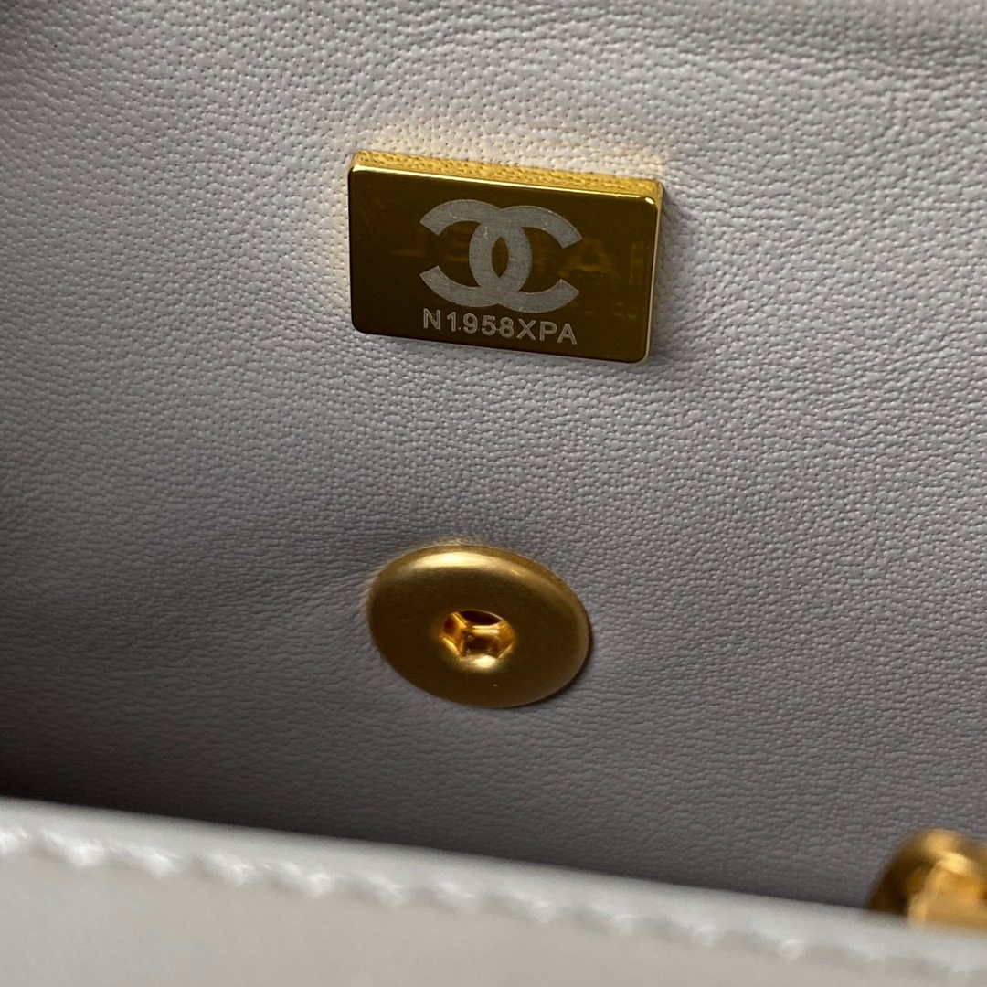 Chanel AS2431 Mini flap Gray Lambskin bag with top handle Gold | chanel as2431 mini flap gray lambskin bag with top handle gold 009