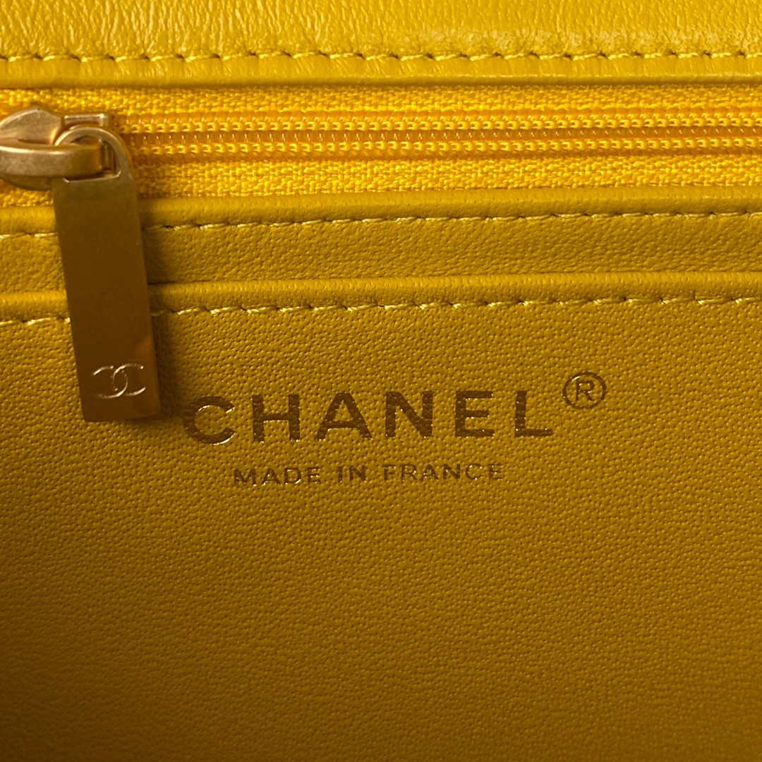 Chanel AS2431 Mini flap Yellow Lambskin bag with top handle Gold | chanel as2431 mini flap yellow lambskin bag with top handle gold 008