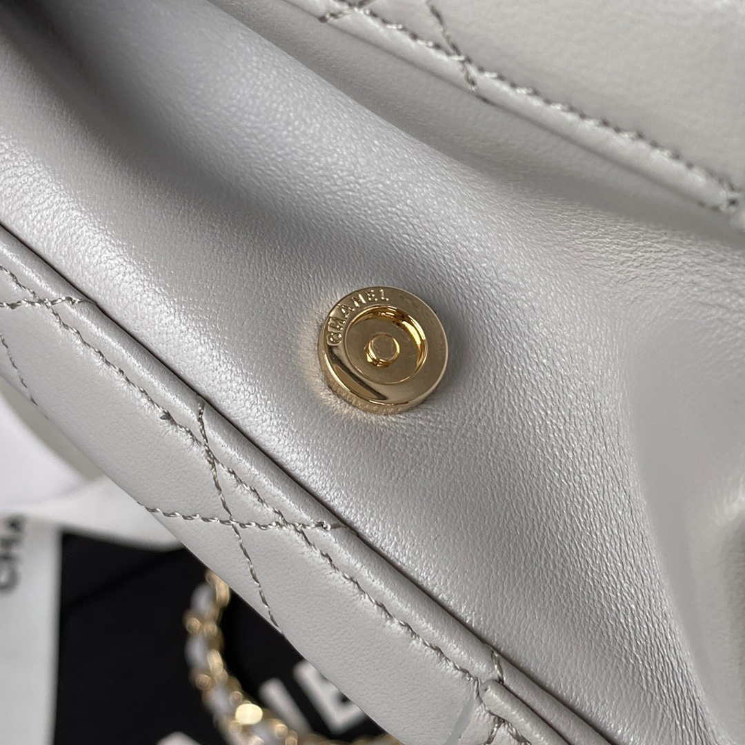 Chanel AS3345 Vanity Case Calfskin & Gold-Tone Metal Gray | chanel as3345 vanity case calfskin gold tone metal gray 005