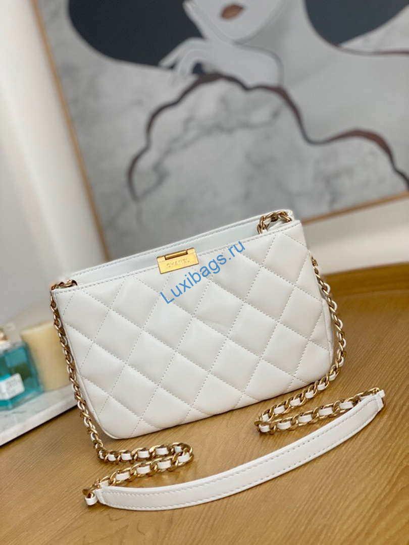 Chanel AS3476 Hobo Handbag Lambskin White | chanel as3476 hobo handbag lambskin white 002