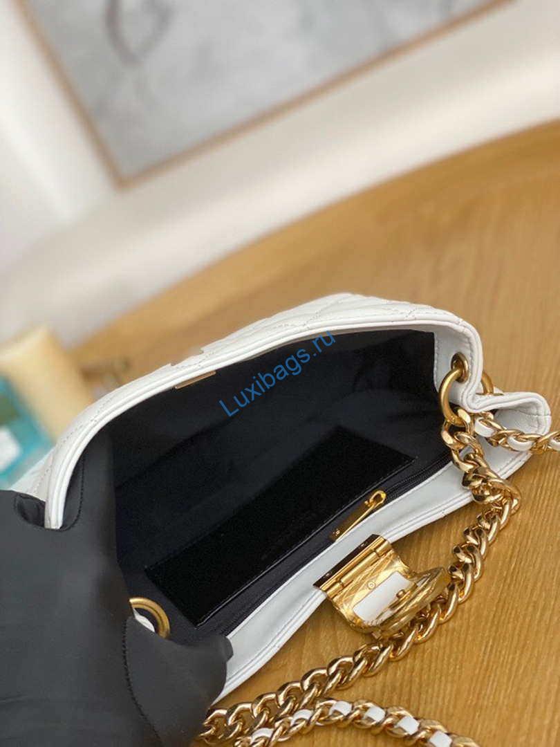 Chanel AS3476 Hobo Handbag Lambskin White | chanel as3476 hobo handbag lambskin white 009