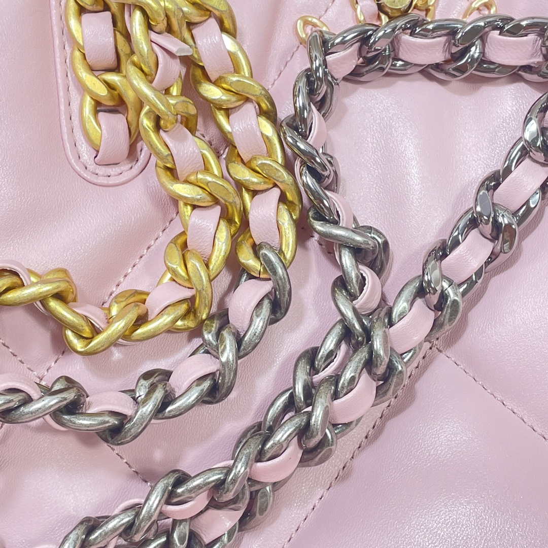 Chanel AS3519 CHANEL19 Shopping Bag Shiny Lambskin Pink | chanel as3519 chanel19 shopping bag shiny lambskin pink 007