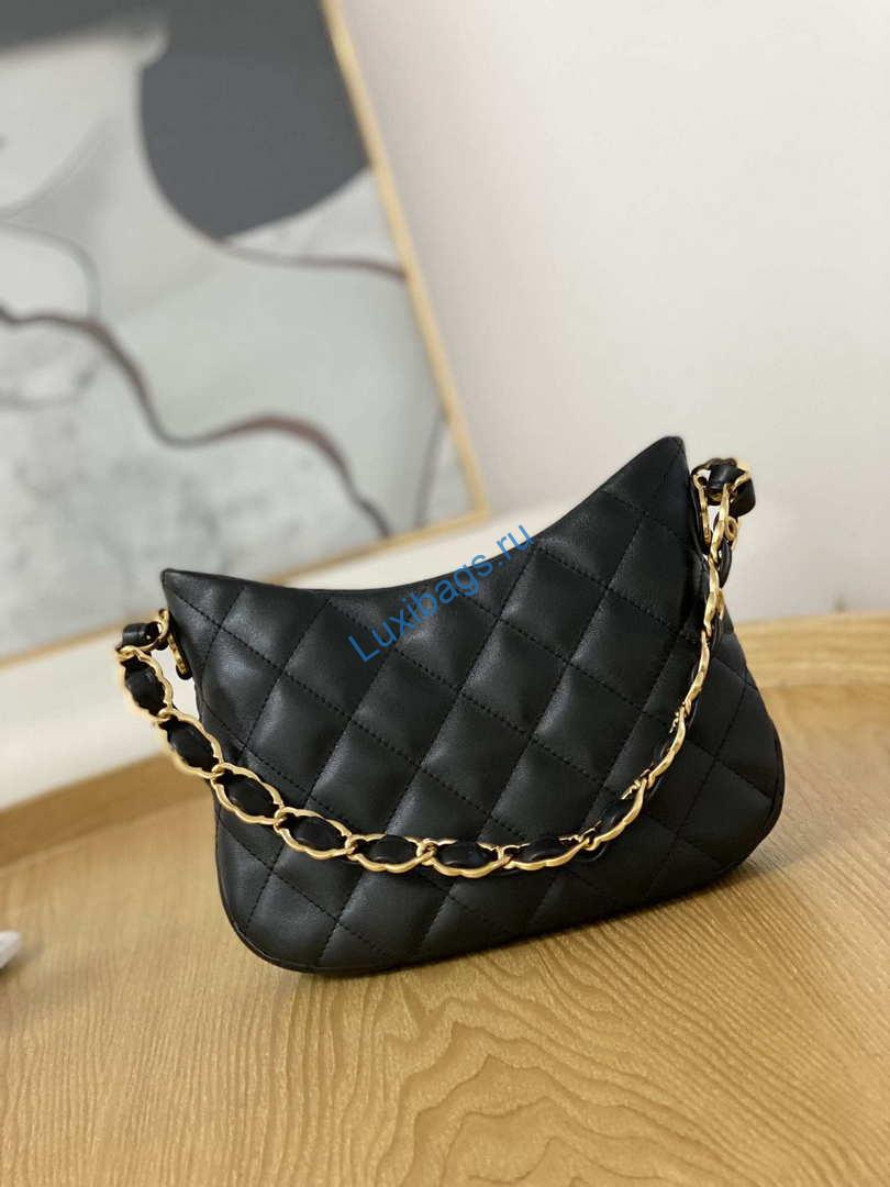 Chanel AS3562 Hobo Handbag Lambskin Black | chanel as3562 hobo handbag lambskin black 002