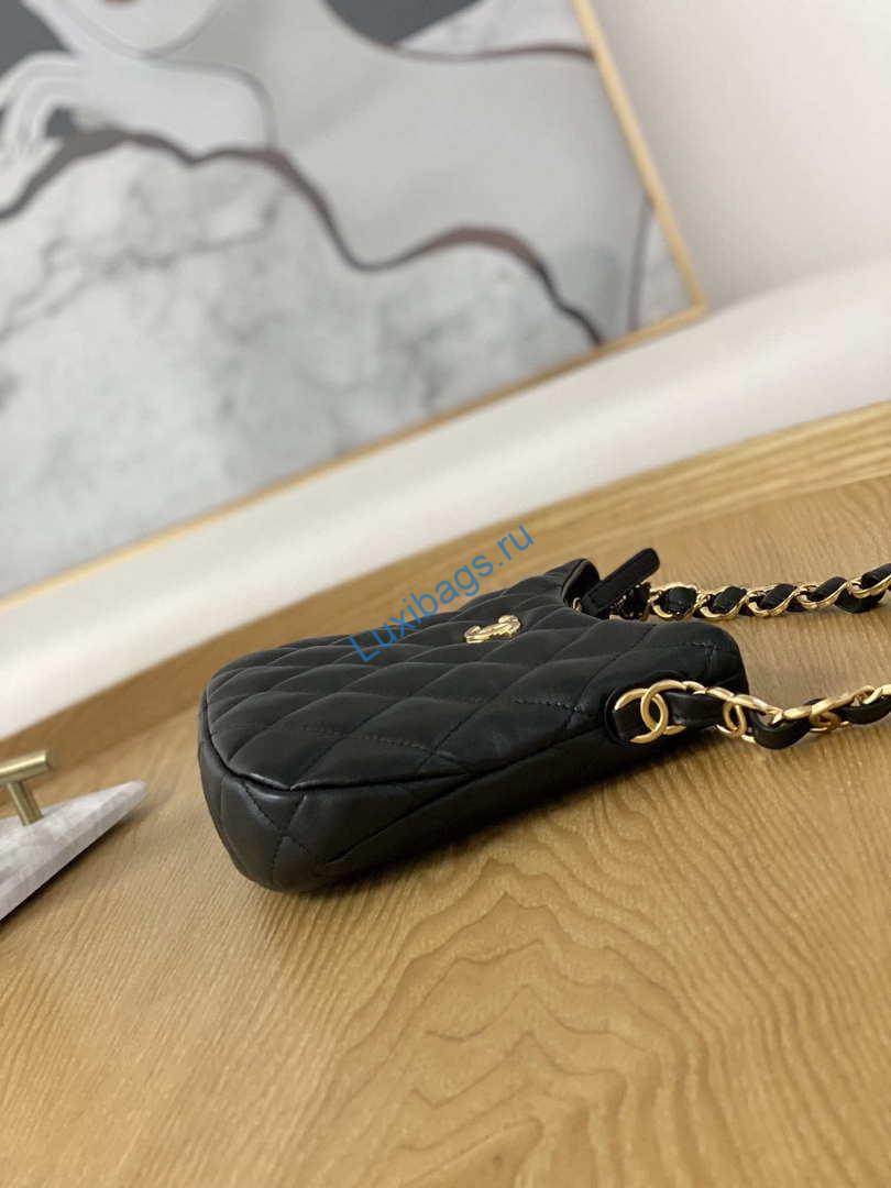 Chanel AS3562 Hobo Handbag Lambskin Black | chanel as3562 hobo handbag lambskin black 005