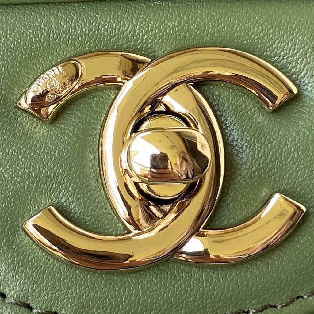 Chanel CC AS2681 Flap Bag With top Handle Calfskin Green | chanel cc as2681 flap bag with top handle calfskin 039