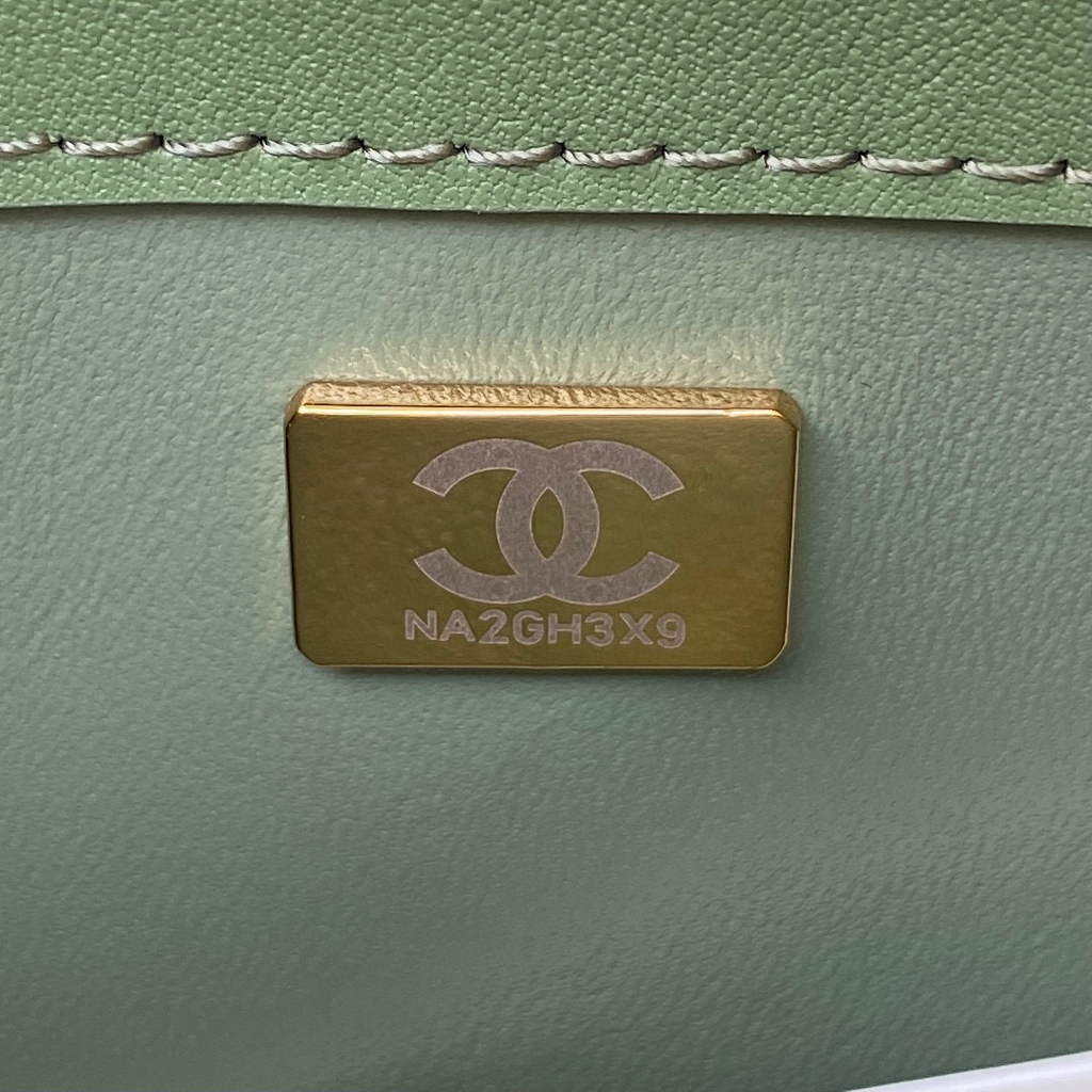 Chanel CC AS2681 Flap Bag With top Handle Calfskin Green | chanel cc as2681 flap bag with top handle calfskin 045