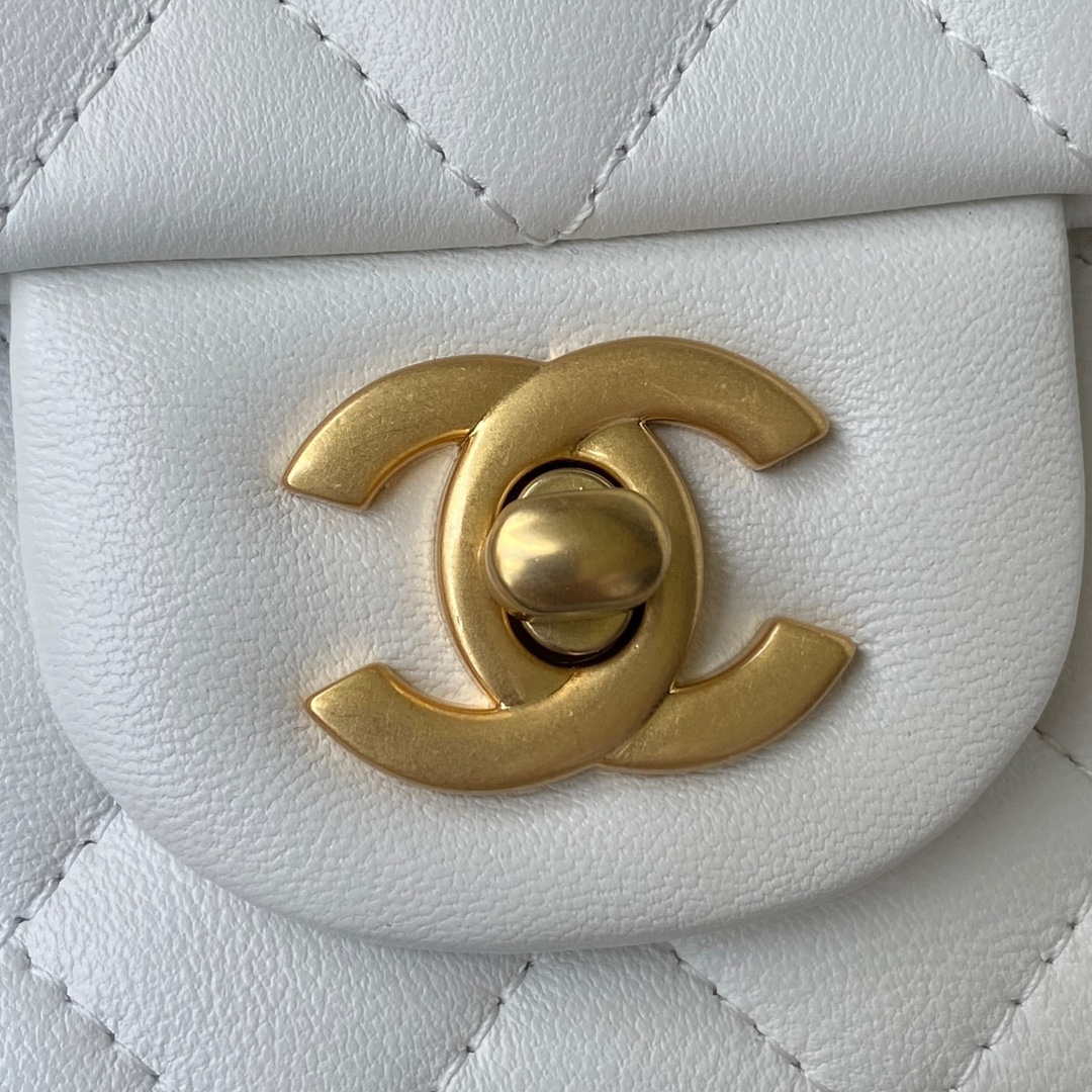 Chanel Mini flap Lambskin bag with top handle AS2431 White gold | chanel mini flap lambskin bag with top handle as2431 white gold 003