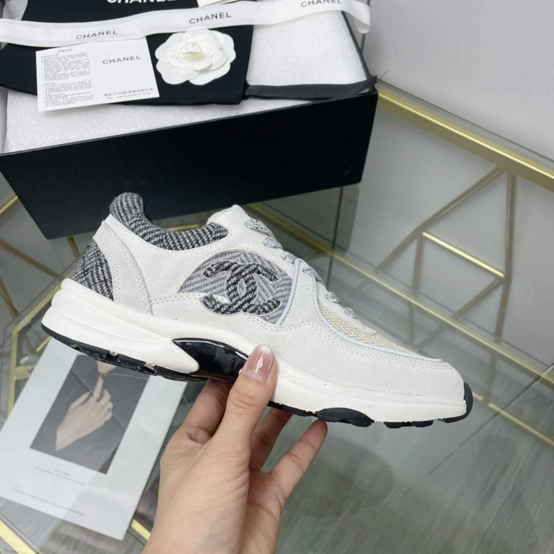 Chanel Women's Sneaker Shoes G38754 White and beige | chanel womens sneaker shoes g38754 005