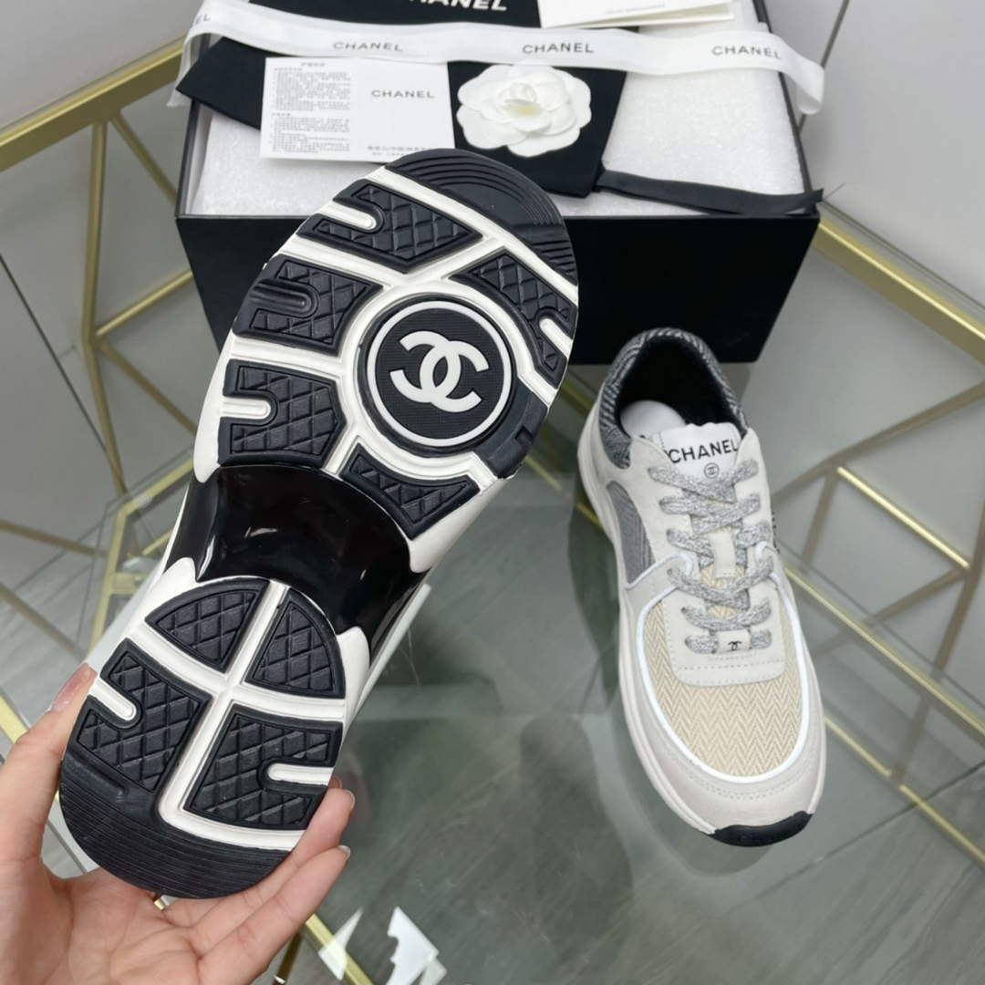 Chanel Women's Sneaker Shoes G38754 White and beige | chanel womens sneaker shoes g38754 009