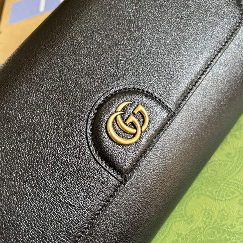 Gucci 675794 Gucci Diana Small Shoulder Bag Black | gucci 675794 gucci diana small shoulder bag 024