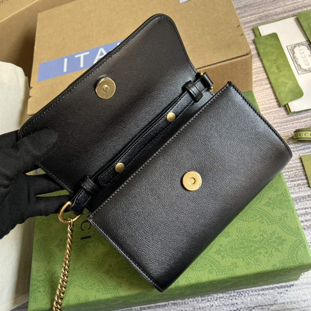Gucci 675795 Gucci Diana mini shoulder bag Black | gucci 675795 gucci diana mini shoulder bag 026