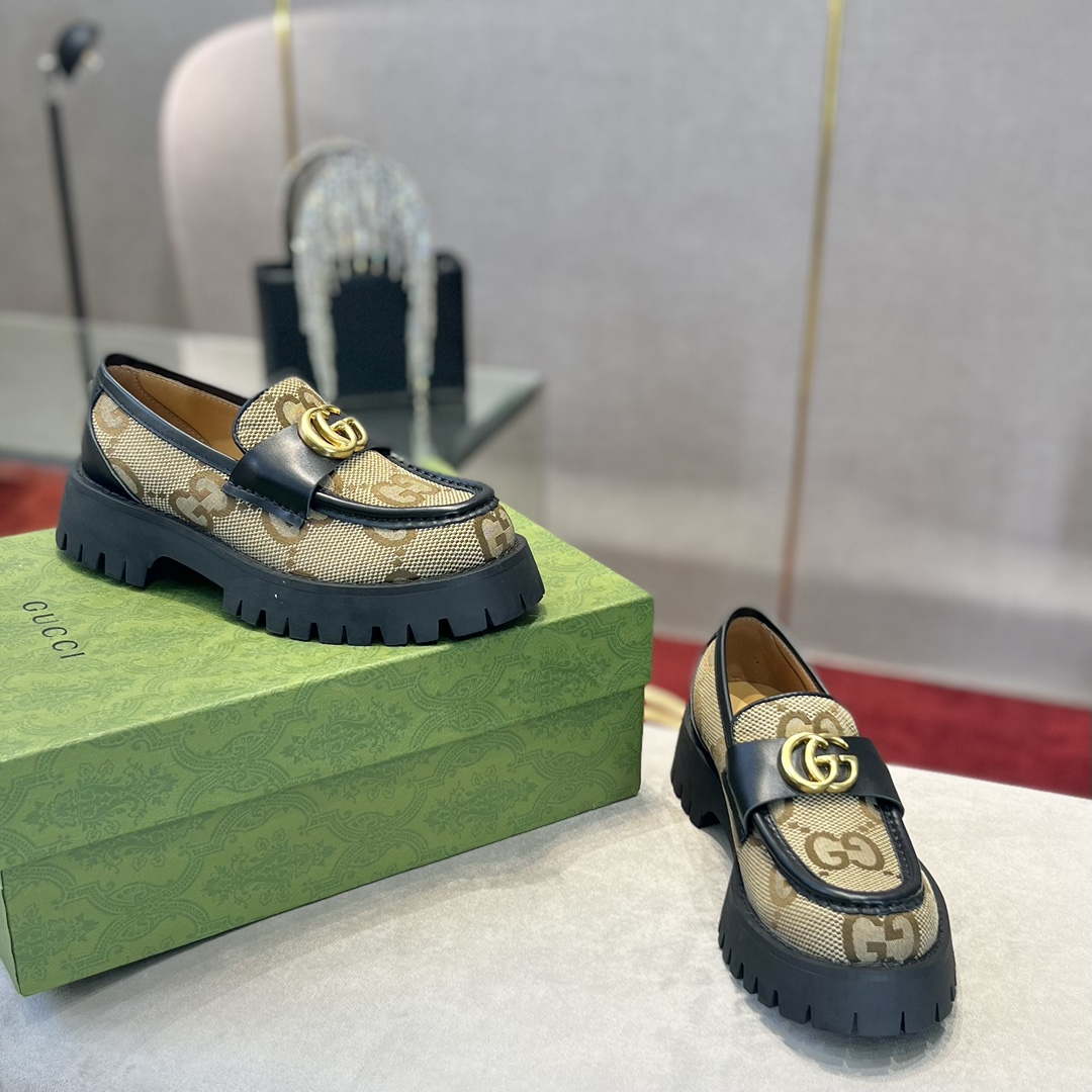 Gucci Women Shoes Style ‎700271 DKSD0 1000 Women's lug sole Interlocking G loafer 191409 | gucciwomenshoesstyle 700271dksd01000women slugsoleinterlockinggloafer191409 007