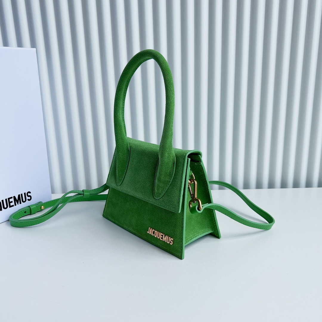Jacquemus 213BA003 Green 'Le Chiquito Moyen' Bag | jacquemus 213ba003 green le chiquito moyen bag 003