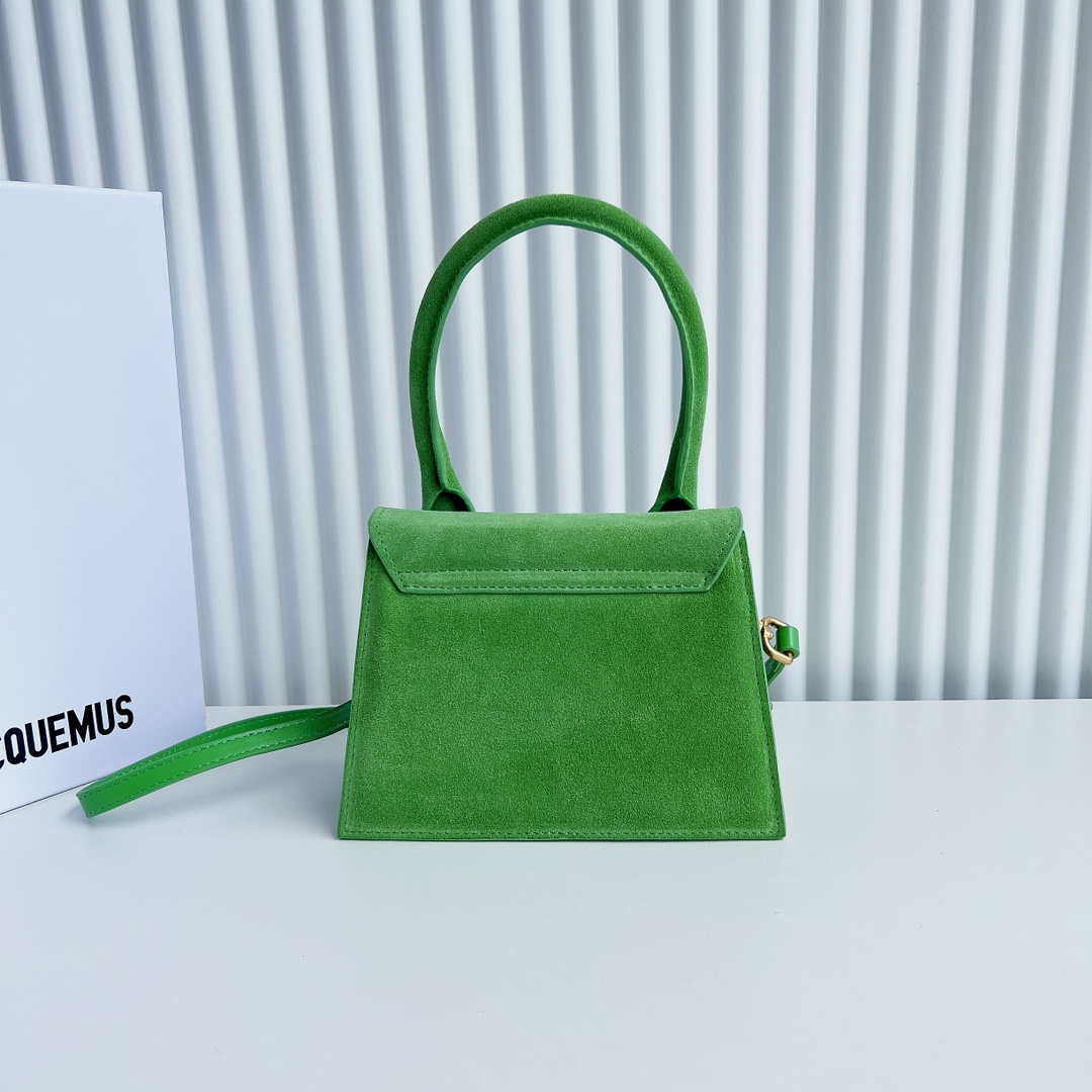 Jacquemus 213BA003 Green 'Le Chiquito Moyen' Bag | jacquemus 213ba003 green le chiquito moyen bag 004