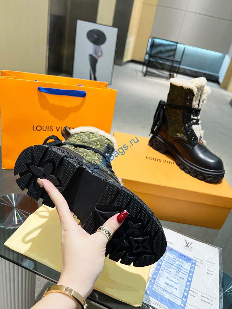 Louis Vuitton - Women's Shoes - Metropolis Flat Ranger Boots - 2022 Cellection -1A95X7-001 | louisvuitton womenshoes metropolisflatrangerboots 2022collection 1a95x7 001 1