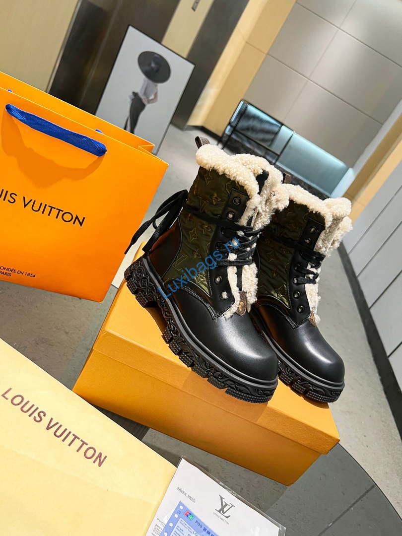 Louis Vuitton - Women's Shoes - Metropolis Flat Ranger Boots - 2022 Cellection -1A95X7-001 | louisvuitton womenshoes metropolisflatrangerboots 2022collection 1a95x7 001 7