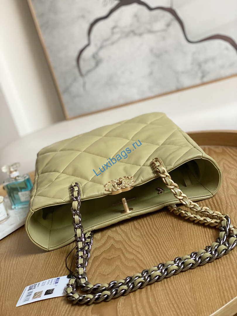 Chanel AS3519 CHANEL19 Shopping Bag Shiny Lambskin Light Yellow | chanel as3519 chanel19 shopping bag shiny lambskin light yellow 005