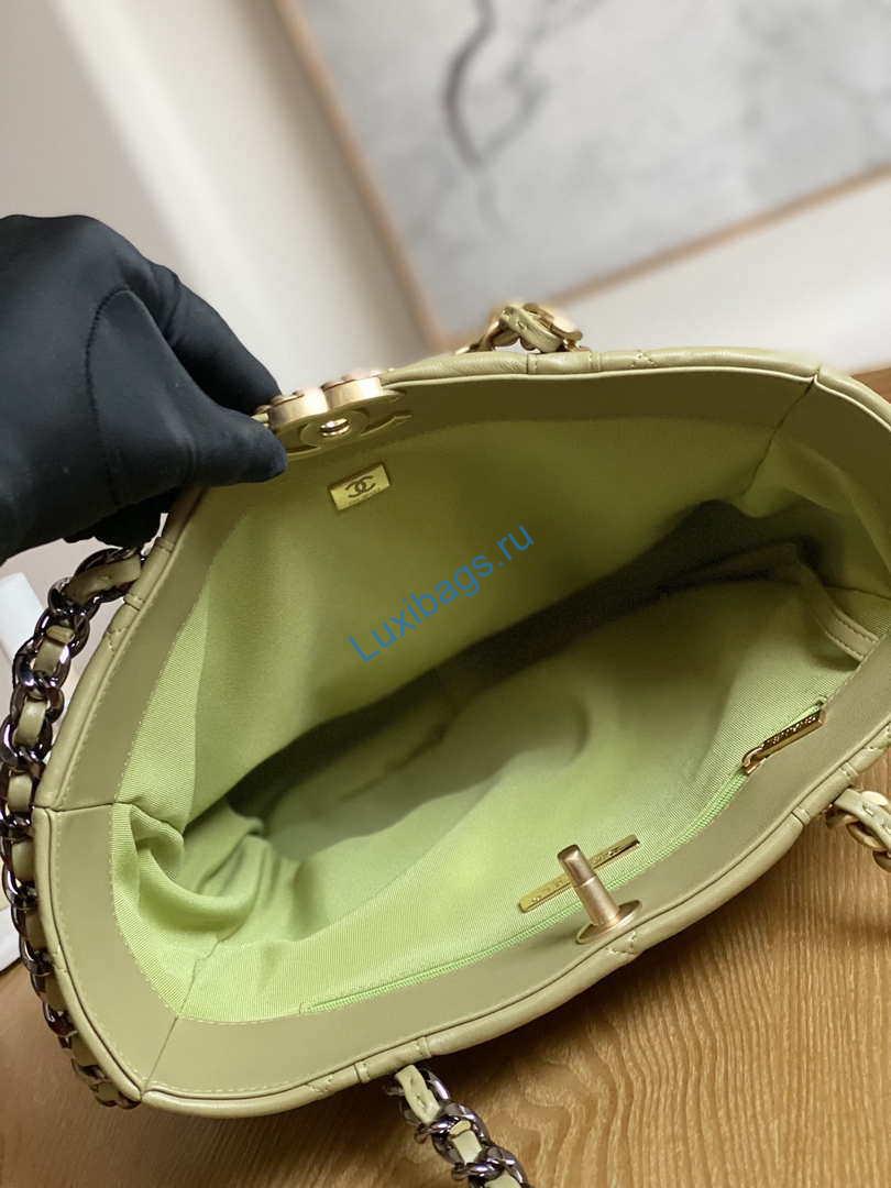 Chanel AS3519 CHANEL19 Shopping Bag Shiny Lambskin Light Yellow | chanel as3519 chanel19 shopping bag shiny lambskin light yellow 008