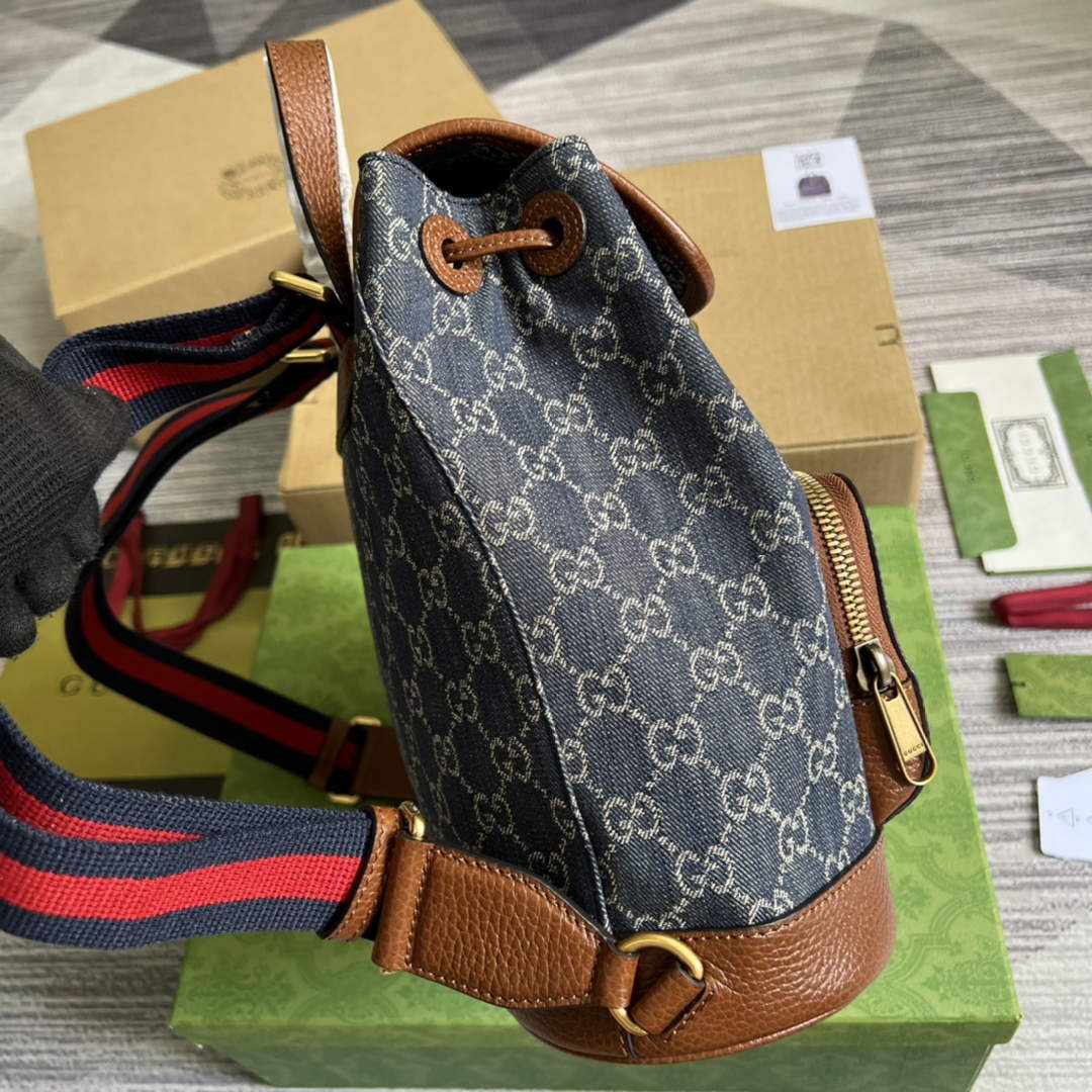 Gucci 674147 Backpack with Interlocking G Blue | gucci 674147 backpack with interlocking g beige and blue 003