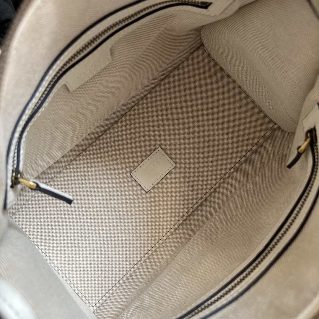 Gucci 715772 Small top handle bag with Double G White | gucci 715772 small top handle bag with double g white 009