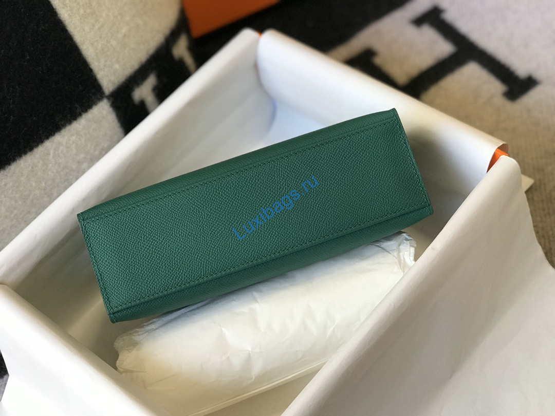 Hermes Mini Kelly Pouchette Epsom Leather H230242 Green | hermes mini kelly pouchette epsom leather h230242 gold 006