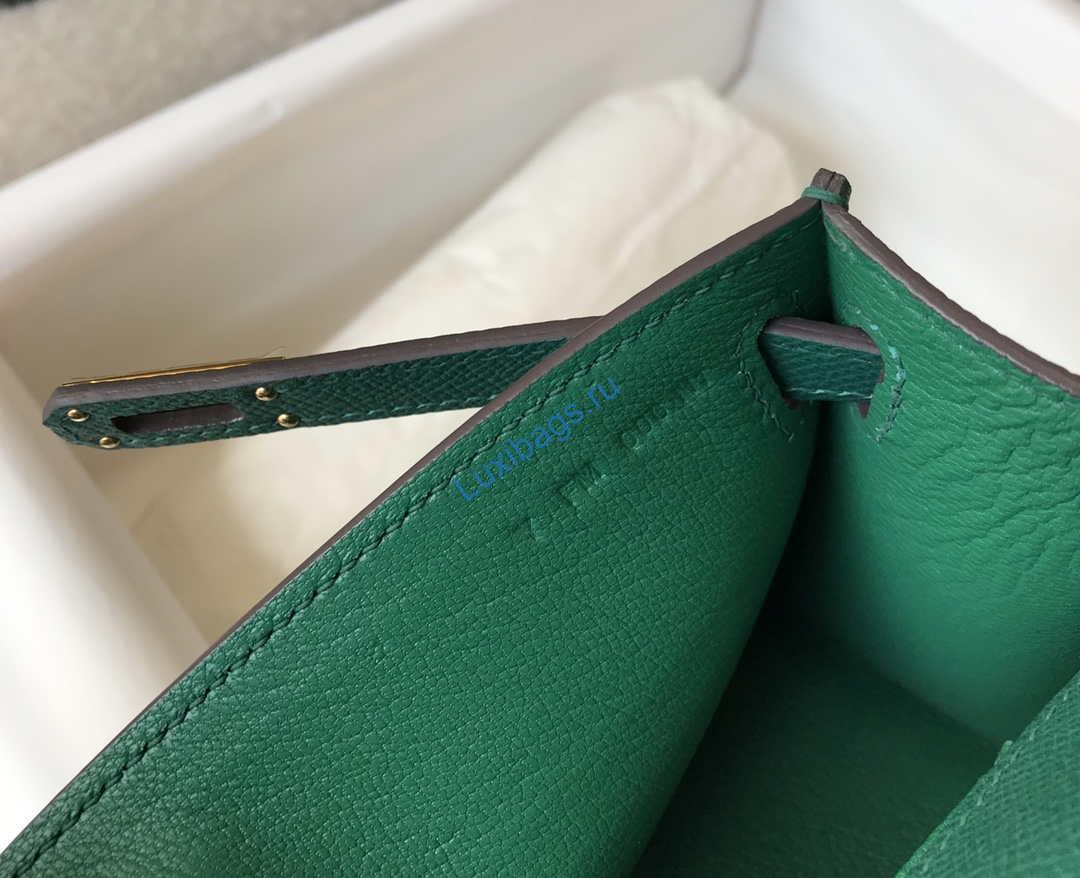 Hermes Mini Kelly Pouchette Epsom Leather H230242 Green | hermes mini kelly pouchette epsom leather h230242 gold 008