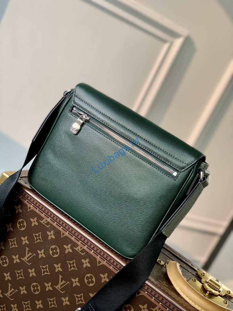 Louis Vuitton M30861 District PM Taiga infini Dark Green bag | louis vuitton m30861 district pm taiga infini dark green 002