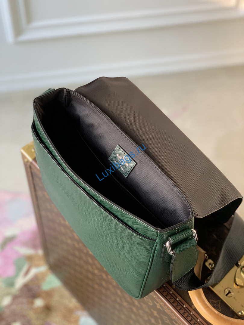 Louis Vuitton M30861 District PM Taiga infini Dark Green bag | louis vuitton m30861 district pm taiga infini dark green 008