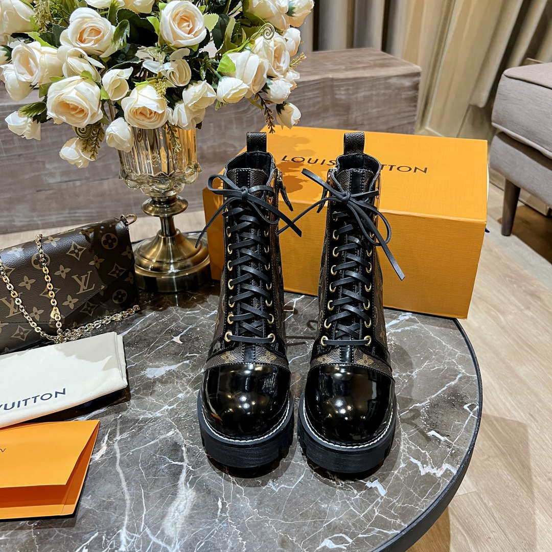 Louis Vuitton Women's Shoes 1A2Y7U Star Trail Ankle Boot L694001 | louis vuitton womens shoes 1a2y7u star trail ankle boot l694001 008