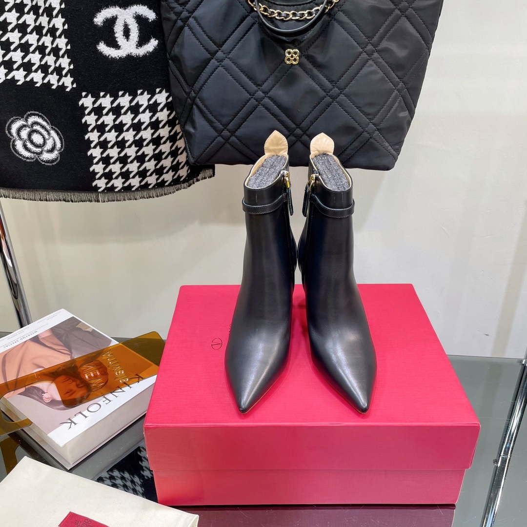 Valentino Women's Shoes Vlogo Signature Short Boot 191422 | valentino womens shoes vlogo signature high boot 191422 001