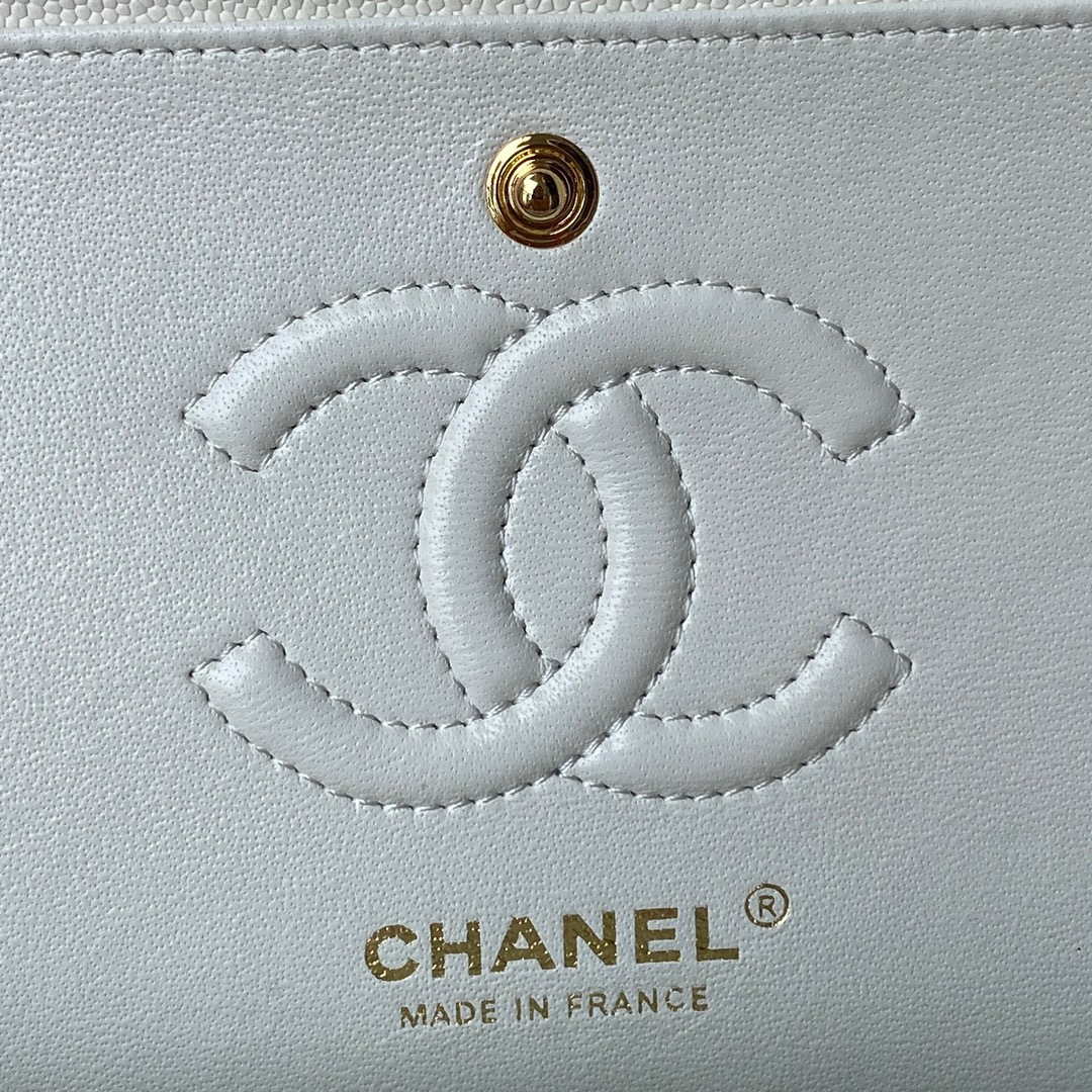 Chanel A01113 Flap Handbag Classic Bag Grained shiny Calfskin White Gold | chanel a01113 flap handbag classic bag grained shiny calfskin white gold 009