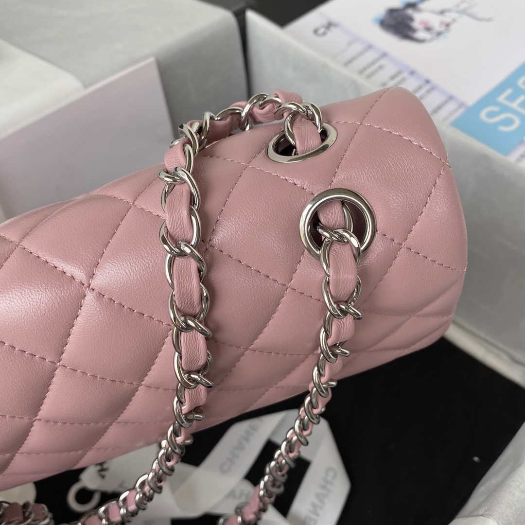 Chanel A01113 Flap Handbag Classic Bag Lambskin Light Pink Silver | chanel a01113 flap handbag classic bag lambskin light pink silver 004