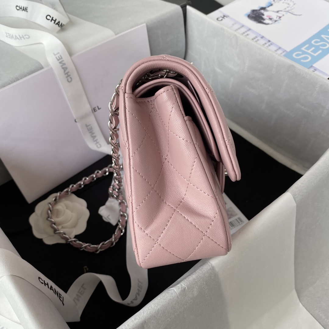 Chanel A01113 Flap Handbag Classic Bag Lambskin Light Pink Silver | chanel a01113 flap handbag classic bag lambskin light pink silver 005