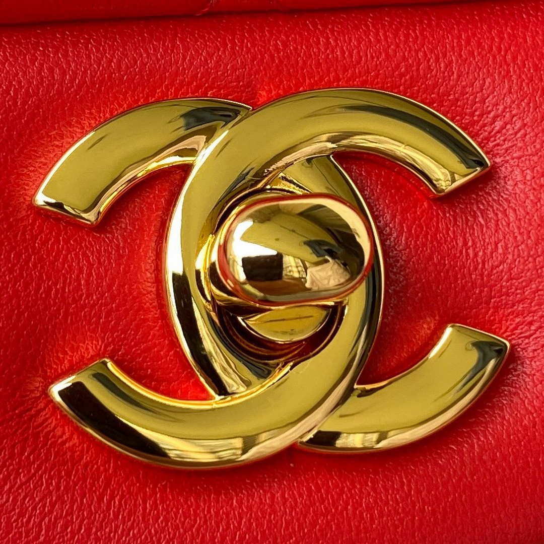 Chanel A01113 Flap Handbag Classic Bag Red Lambskin Gold | chanel a01113 flap handbag classic bag lambskin red gold 002