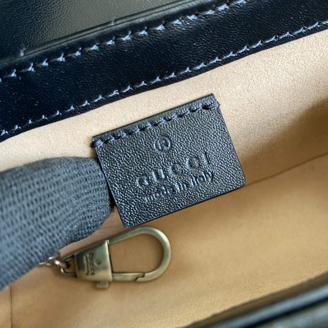 Gucci 476433 GG Marmont Super Mini Bag Black | gucci 476433 gg marmont super mini bag black 9