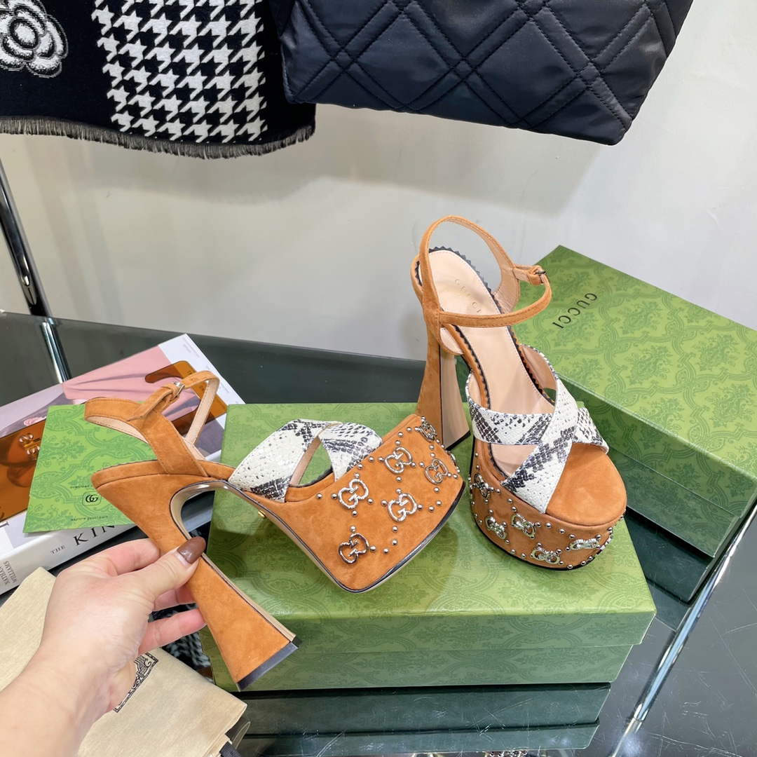 Gucci 719843 Women's Lnterlocking G Studs Sandal G56230 | gucci 719843 womens lnterlocking g studs sandal 3