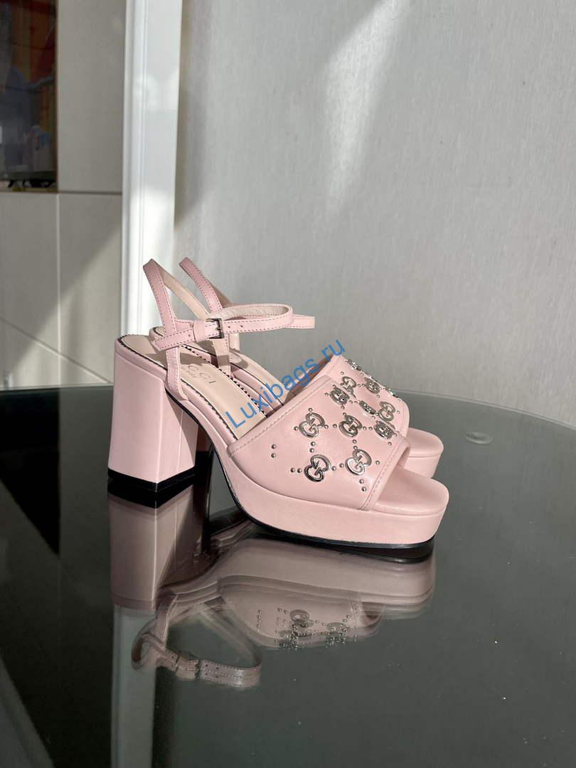 Gucci 719844 Women's Lnterlocking G Studs Sandal G56236 | gucci 719843 womens lnterlocking g studs sandal g56236 2